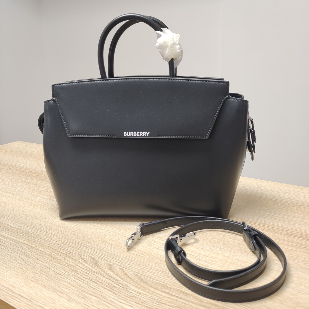 Burberry_Tote_Bag-28_x_1